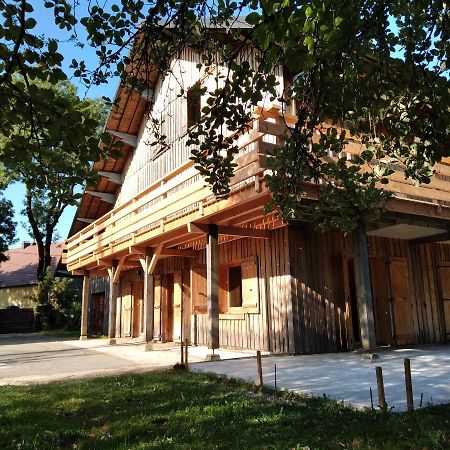 Les Dames De La Saugiat Bed and Breakfast Le Fied Εξωτερικό φωτογραφία