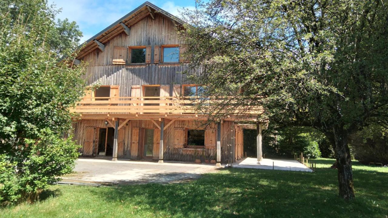 Les Dames De La Saugiat Bed and Breakfast Le Fied Εξωτερικό φωτογραφία