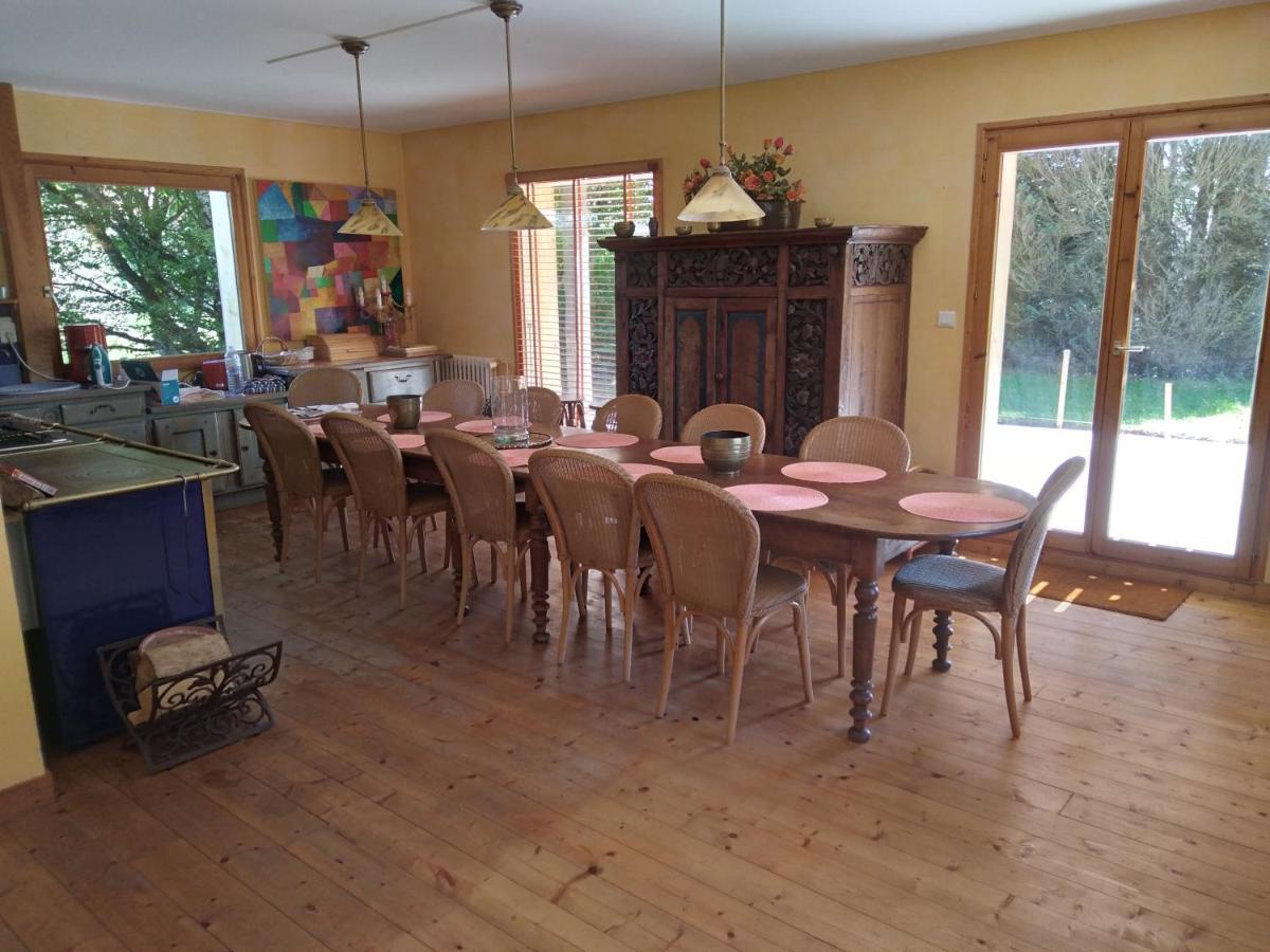 Les Dames De La Saugiat Bed and Breakfast Le Fied Εξωτερικό φωτογραφία