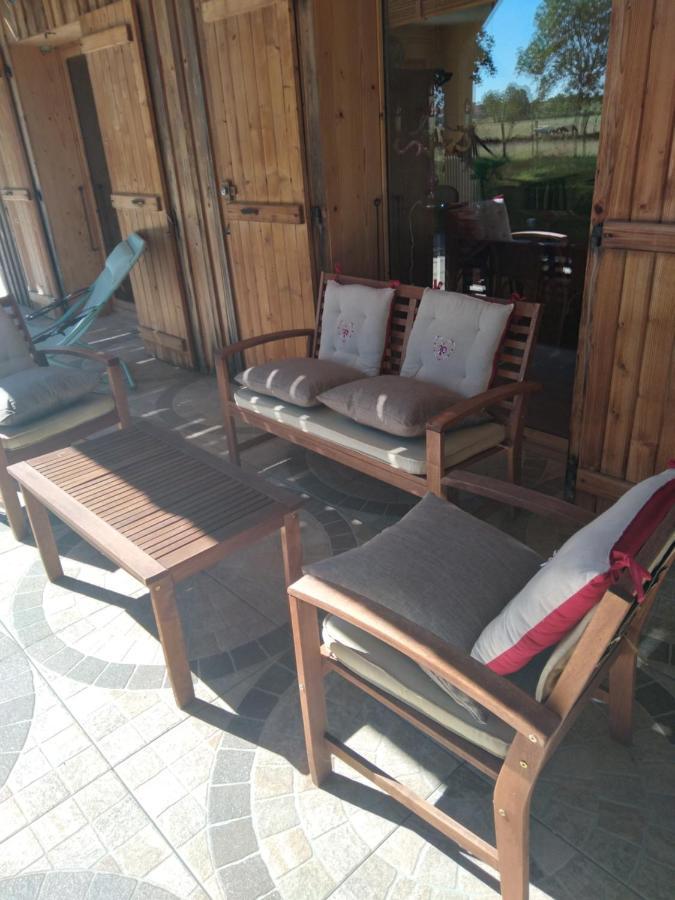 Les Dames De La Saugiat Bed and Breakfast Le Fied Εξωτερικό φωτογραφία