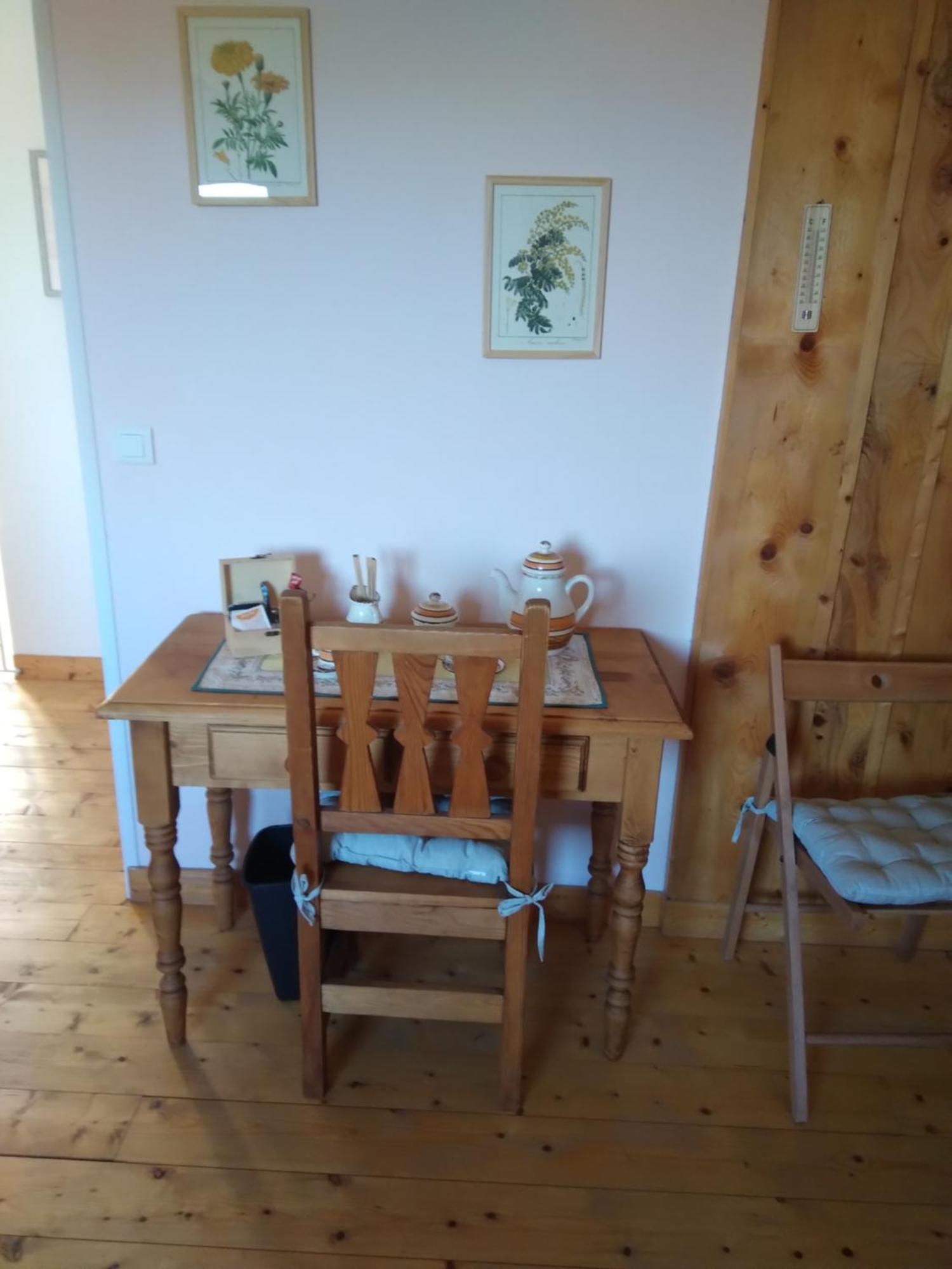 Les Dames De La Saugiat Bed and Breakfast Le Fied Εξωτερικό φωτογραφία