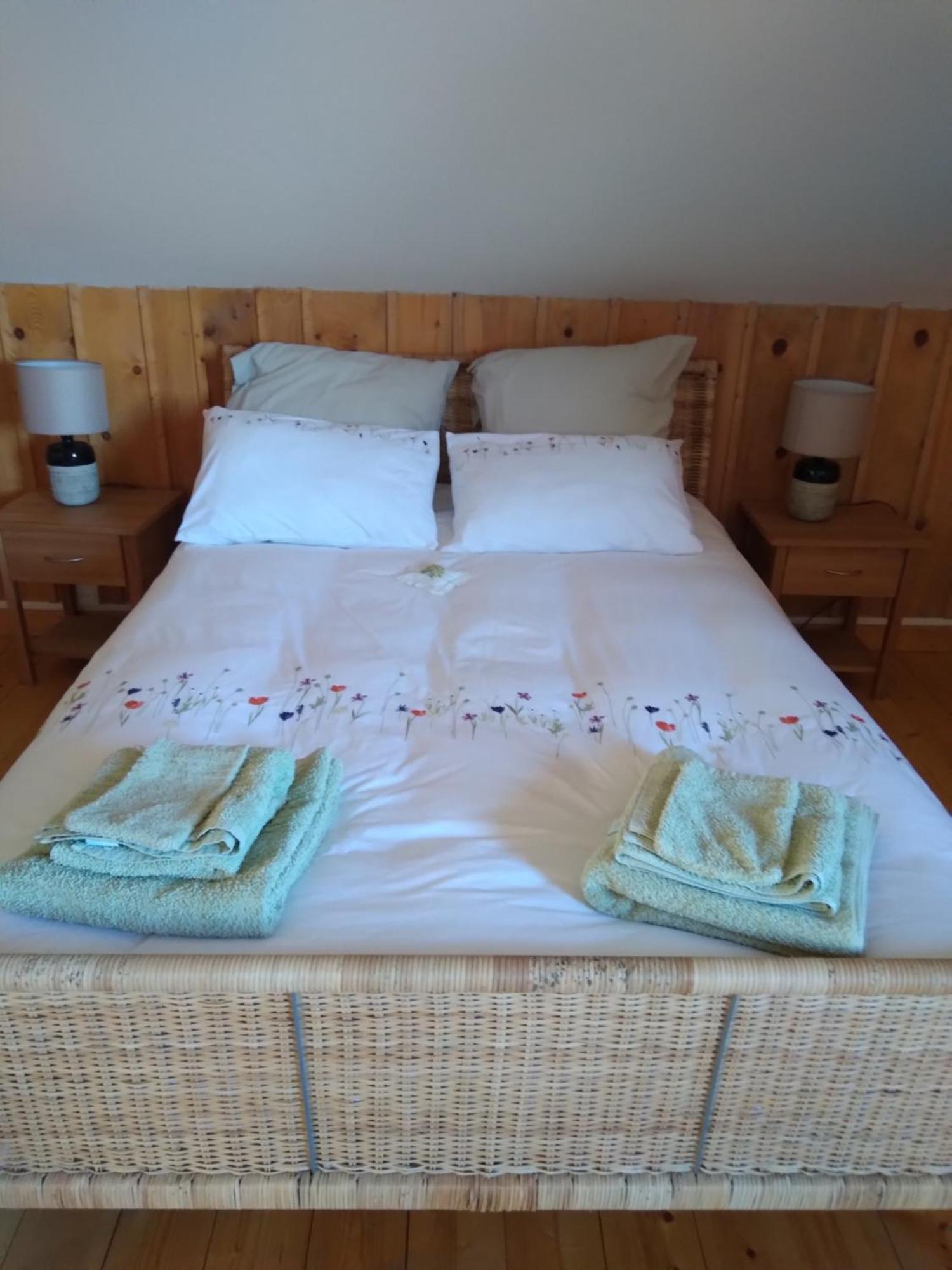 Les Dames De La Saugiat Bed and Breakfast Le Fied Εξωτερικό φωτογραφία
